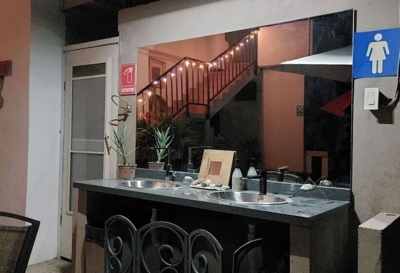 בית מלון כפרי Aeropuerto By Oyo