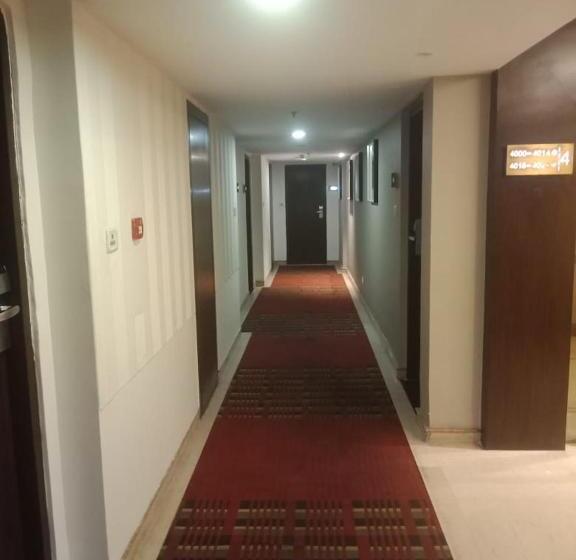 The Svm Hotel  Free Lavish Buffet Breakfast