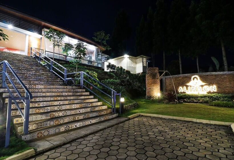 Отель Alinson Sunset Hill By Zuzu