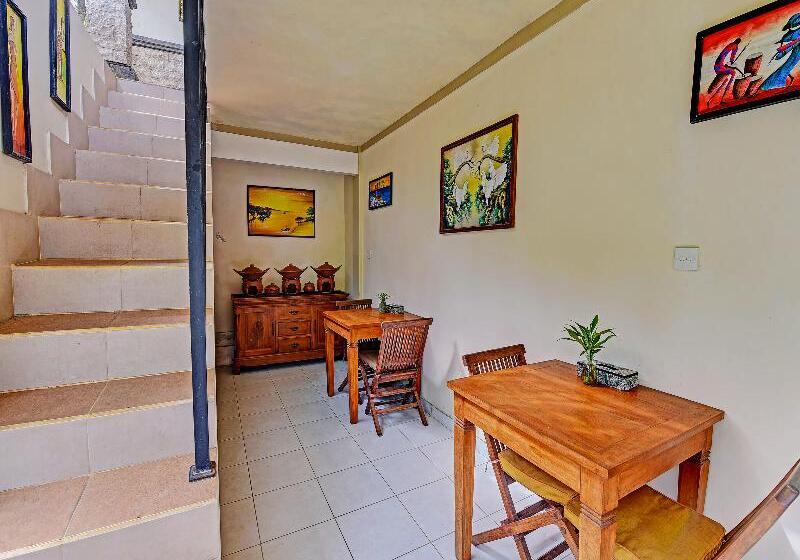 ホテル Collection O 91479 Indah Home Stay