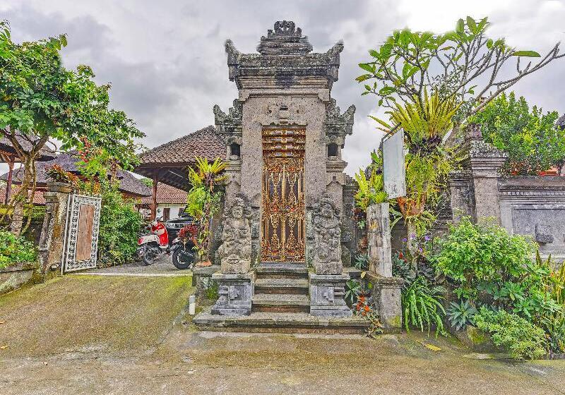 ホテル Collection O 91479 Indah Home Stay