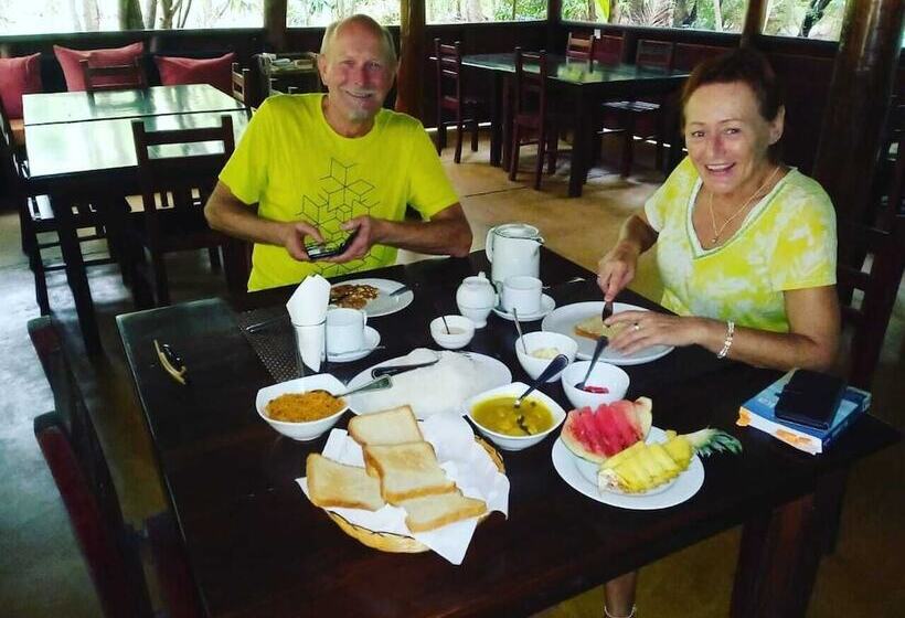 호텔 Inn On The Tree Eco Resort Sigiriya