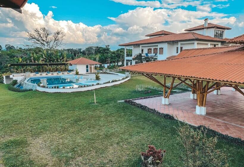 בית מלון כפרי La Casona Montañesa