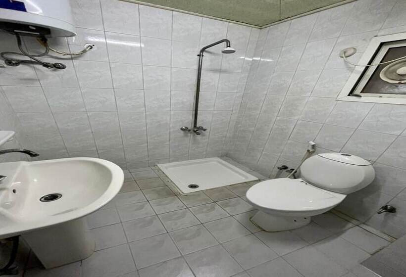 هتل Super Oyo 149 Bait Al Ghubaira Furnished Flat