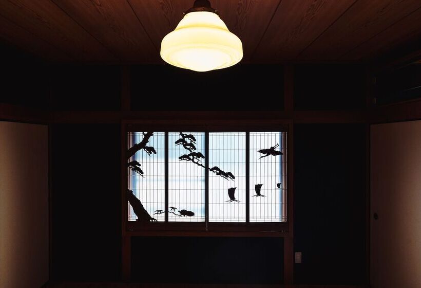 بنسيون Suikomareso