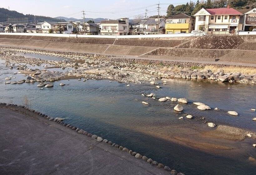 بنسيون Suikomareso