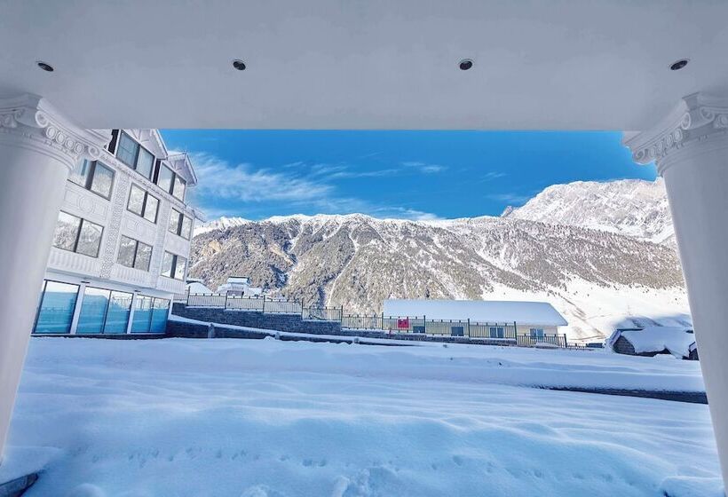 Radisson Hotel Sonamarg