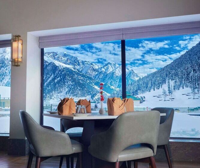 Radisson Hotel Sonamarg
