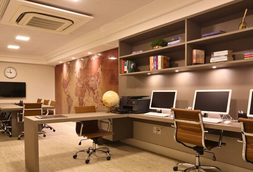 Sh Holandas Prime Shopping