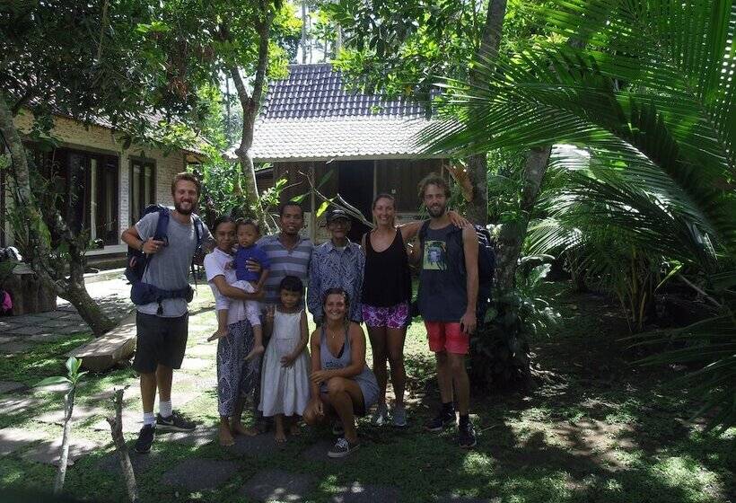 בית מלון כפרי D'tegale Homestay