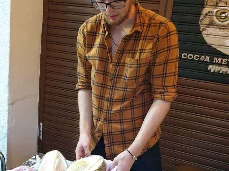 Cocoa Mews Cafe & Homestay   Hostel