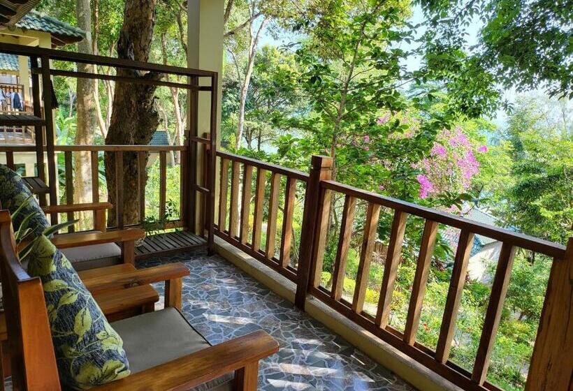 Ancarine Beach Resort