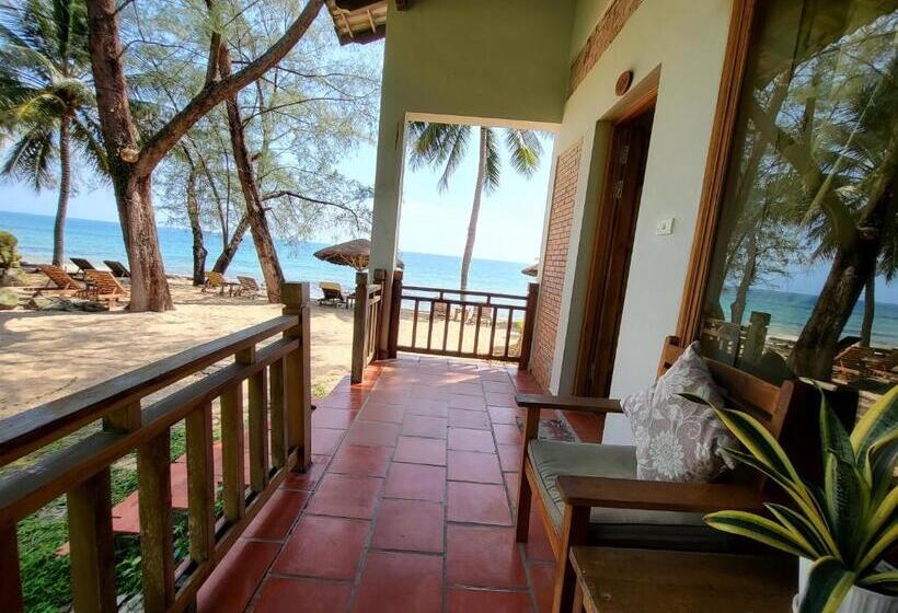 Ancarine Beach Resort