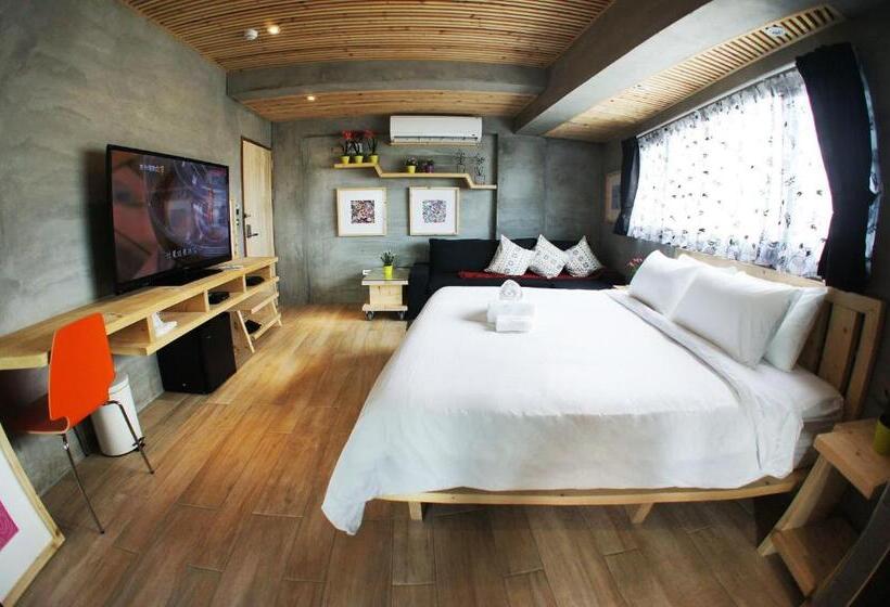 تختخواب و صبحانه 墾丁船帆石原宿 L 國旅卡特約 L 可包棟民宿