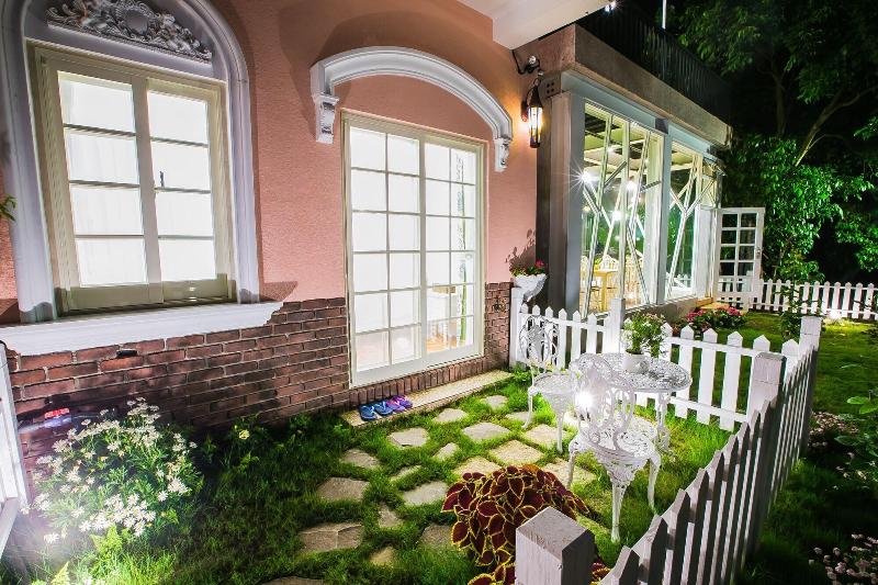 تختخواب و صبحانه Belle Garden Yillan Villa