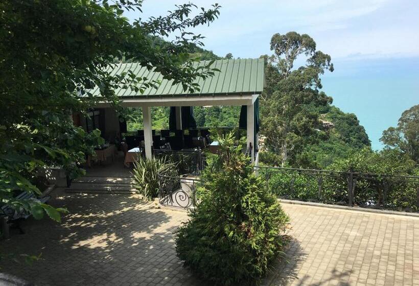 تختخواب و صبحانه Mount Villa Kvariati