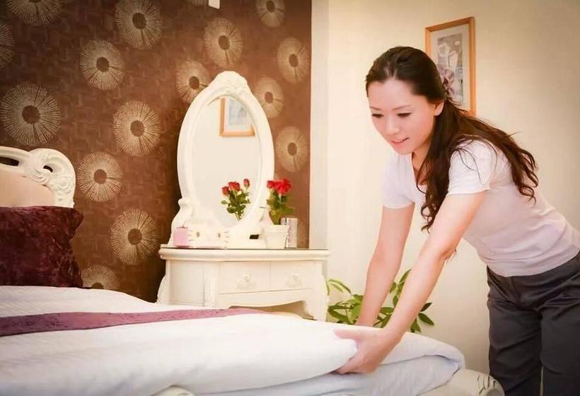 تختخواب و صبحانه Wei Yu House