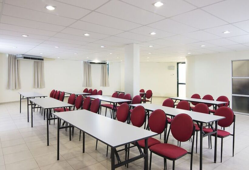 Golden View Serviced Apartment