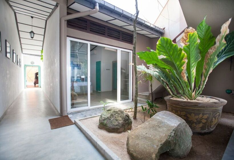 Hikks Villa Hikkaduwa