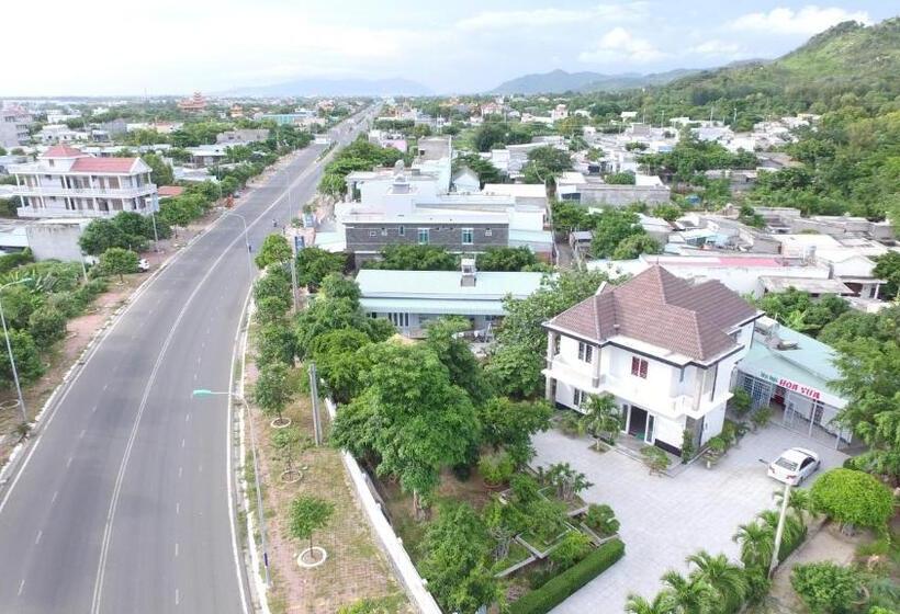Hoa Sua Motel