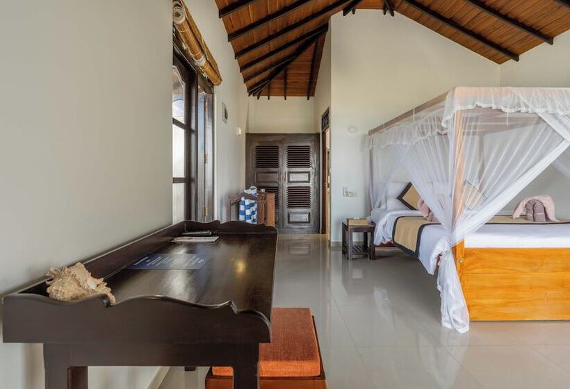 ホテル Ananthaya Beach