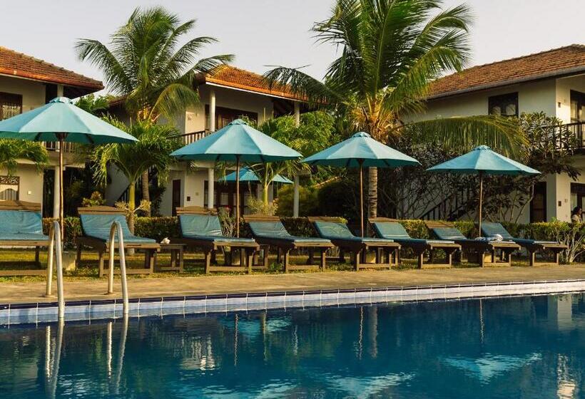 ホテル Ananthaya Beach