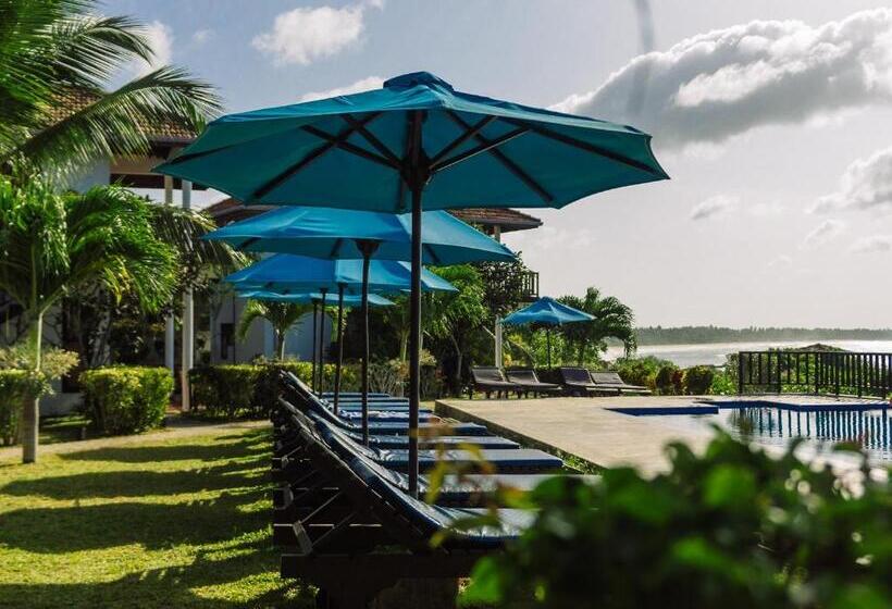 ホテル Ananthaya Beach