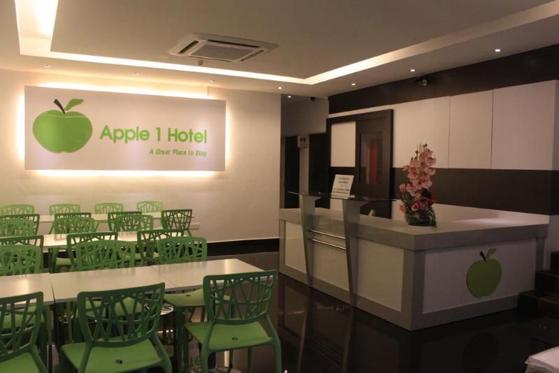 Apple 1 Hotel Queensbay