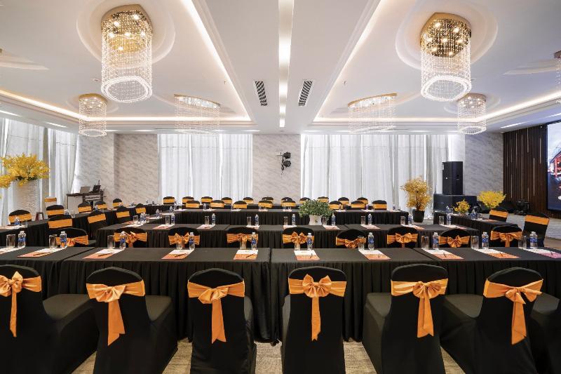 Cicilia Hotels & Spa Danang Powered By Aston