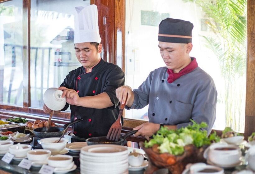 هتل Coco Palm Beach Resort & Spa