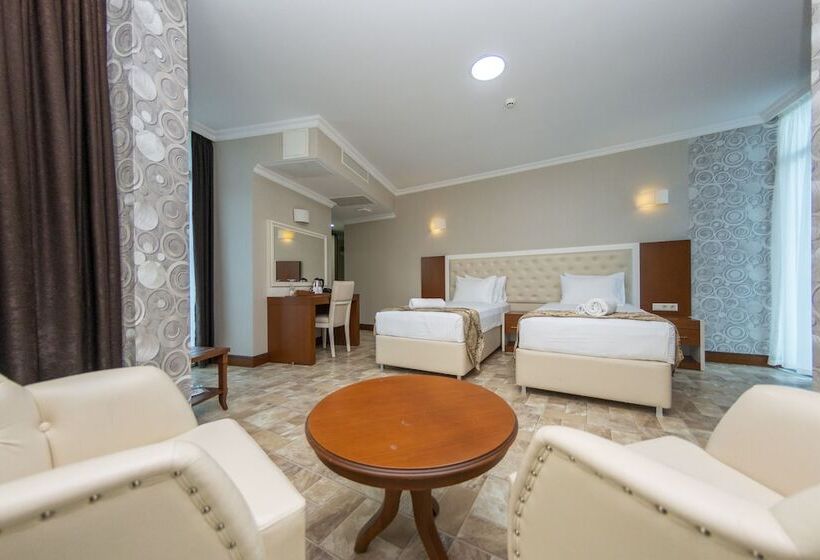 هتل Era Palace Gonio