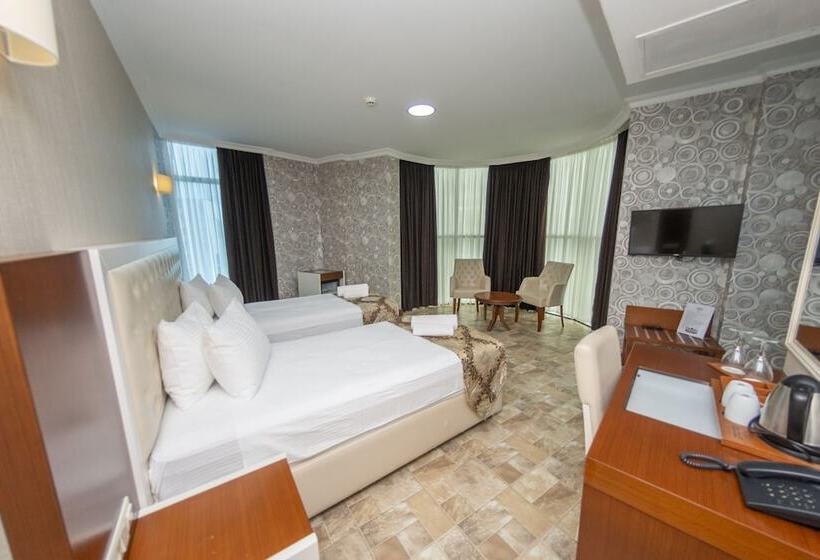 هتل Era Palace Gonio