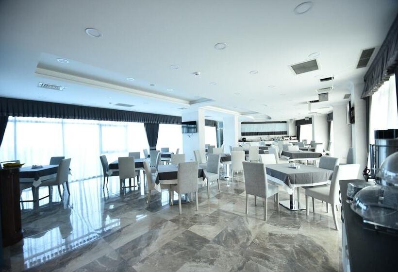 هتل Era Palace Gonio