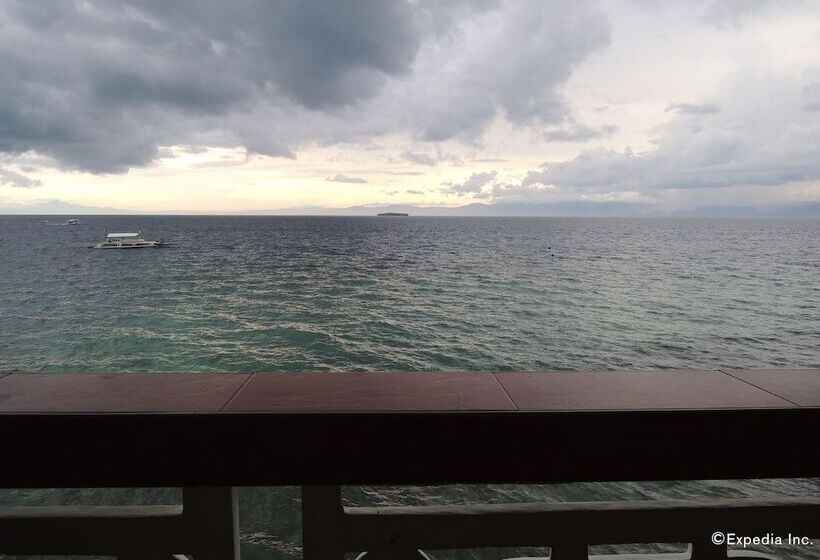 هتل Eve S Kiosk Dive Resort