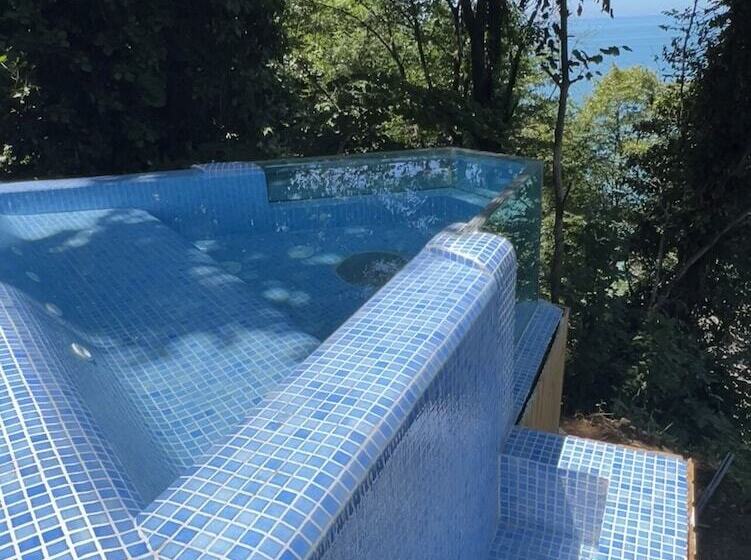 هتل Glamping Martini Kvariati