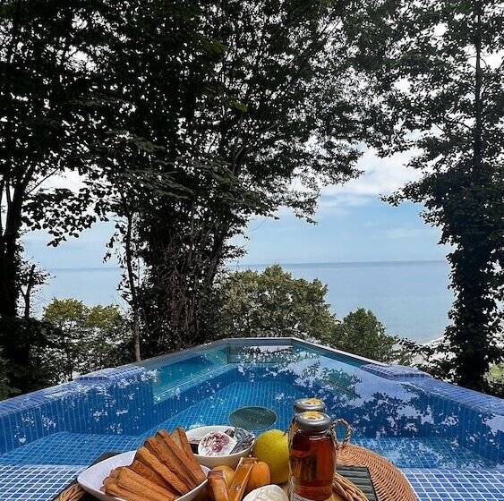 هتل Glamping Martini Kvariati