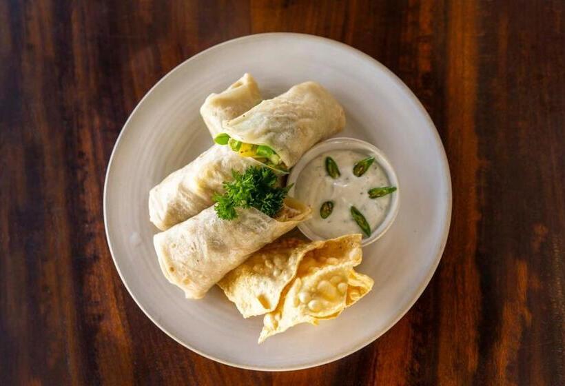 Отель Global Surf Lodge Kabalana