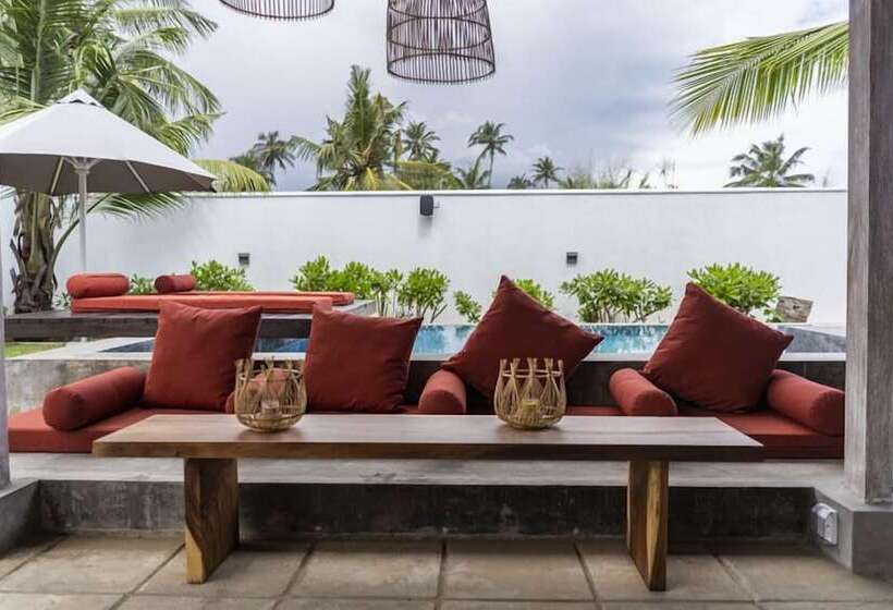 Отель Global Surf Lodge Kabalana