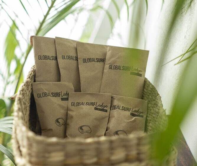 Отель Global Surf Lodge Kabalana