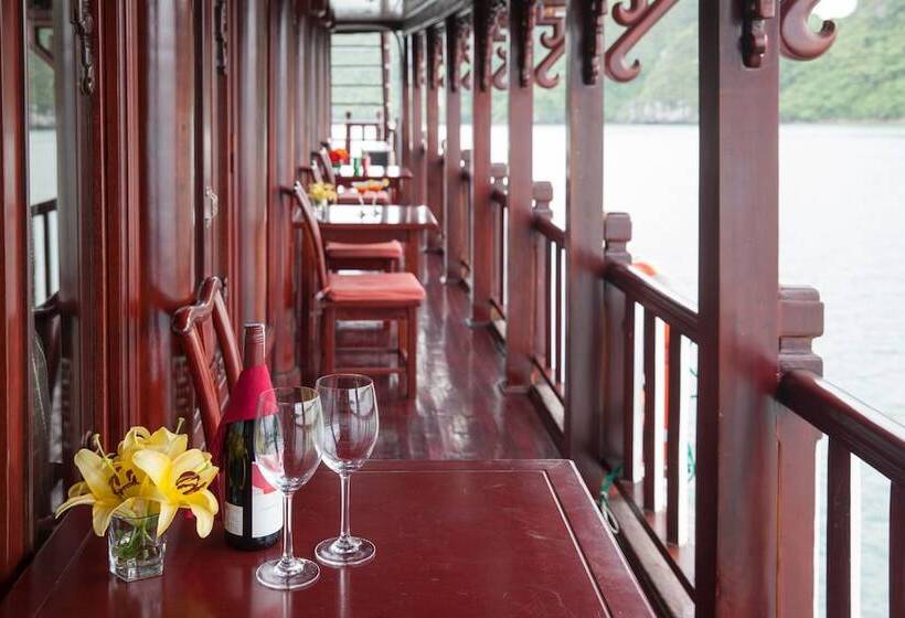 هتل Halong Royal Palace Cruise