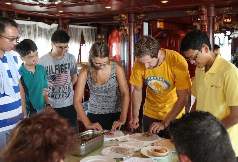 هتل Halong Royal Palace Cruise