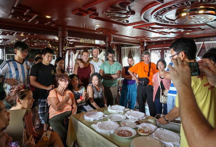 هتل Halong Royal Palace Cruise