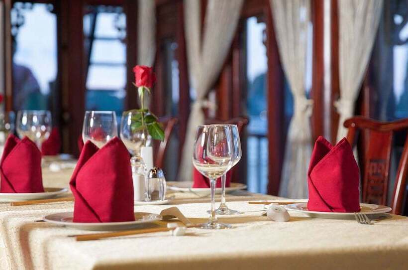 هتل Halong Royal Palace Cruise