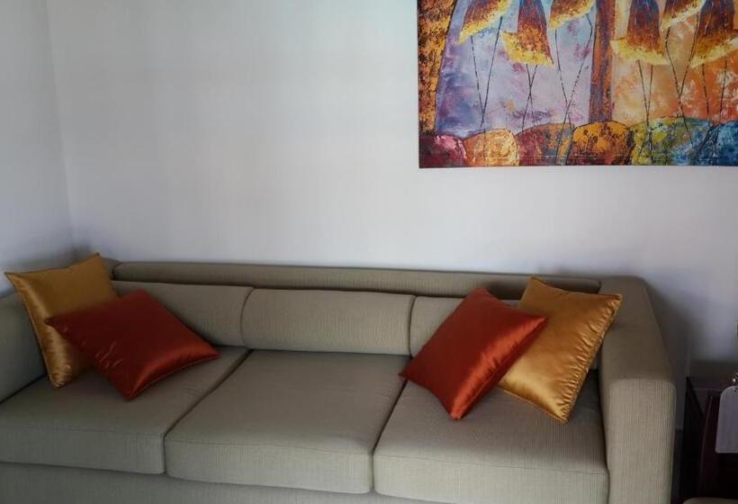 ホテル Imagine Villa