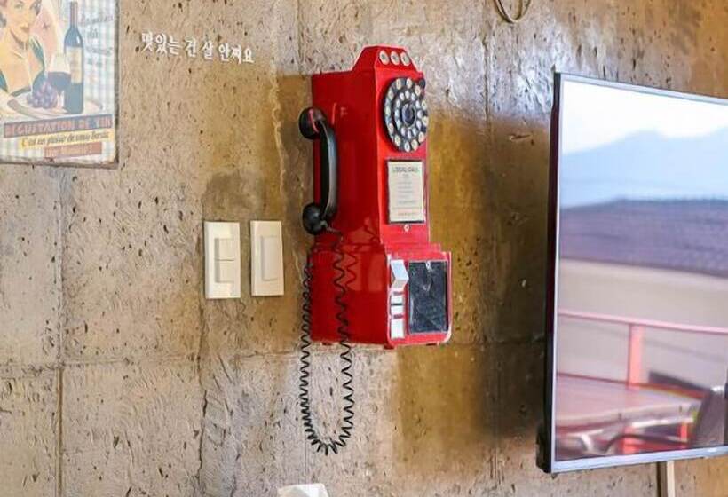 בית מלון כפרי Innude Pension