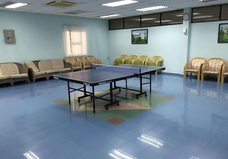 בית מלון כפרי International House