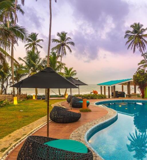 בית מלון כפרי J Ambalangoda