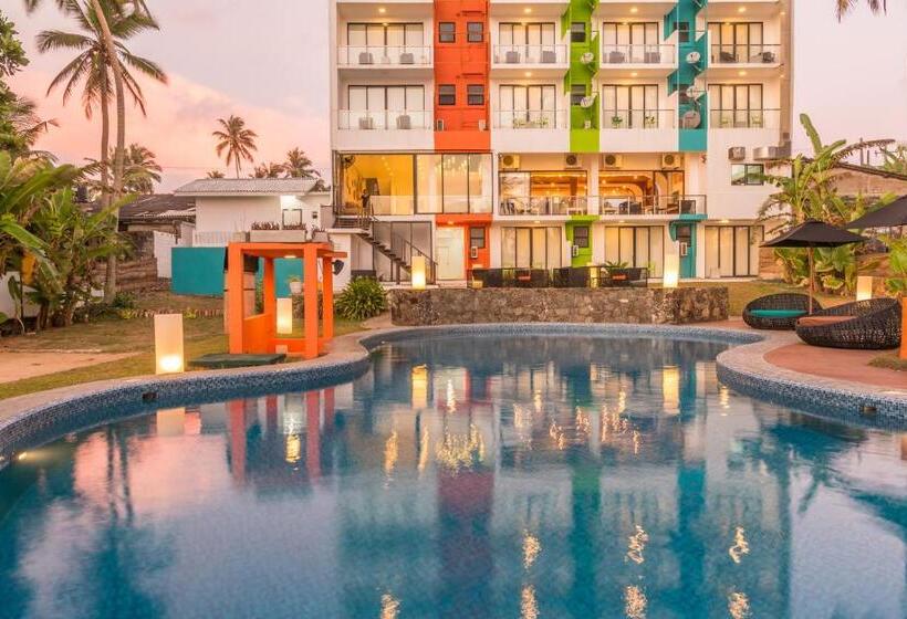 בית מלון כפרי J Ambalangoda