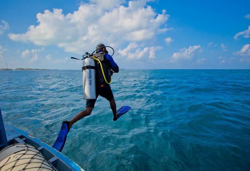 هتل Kaani Village & Spa