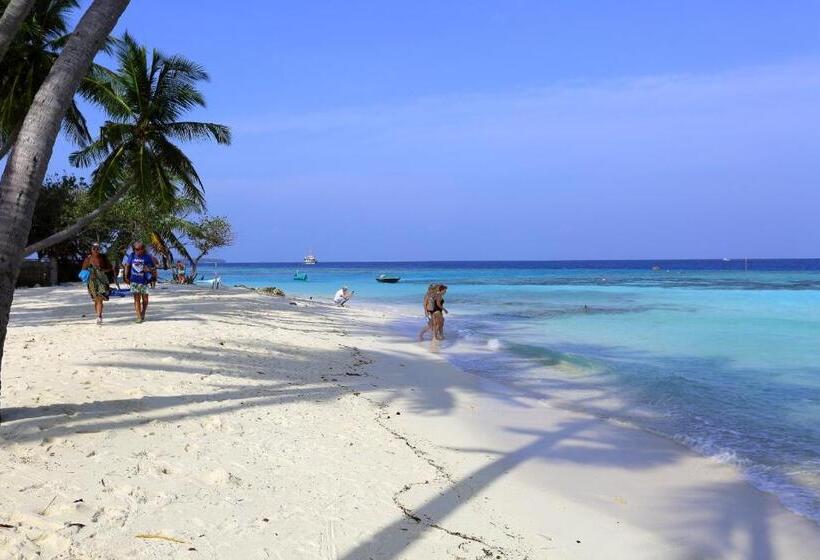 هتل Kaani Village & Spa